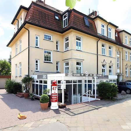 Villa Warnemünde Ferienwohnungen Rostock Exterior foto