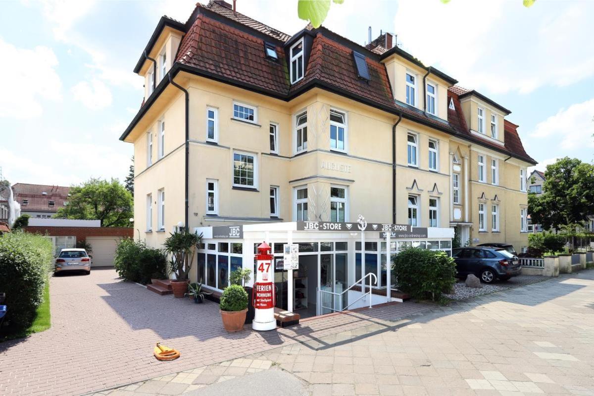 Villa Warnemünde Ferienwohnungen Rostock Exterior foto